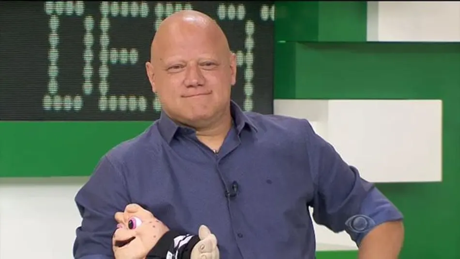 ronaldogio O gigante no gol do Corinthians